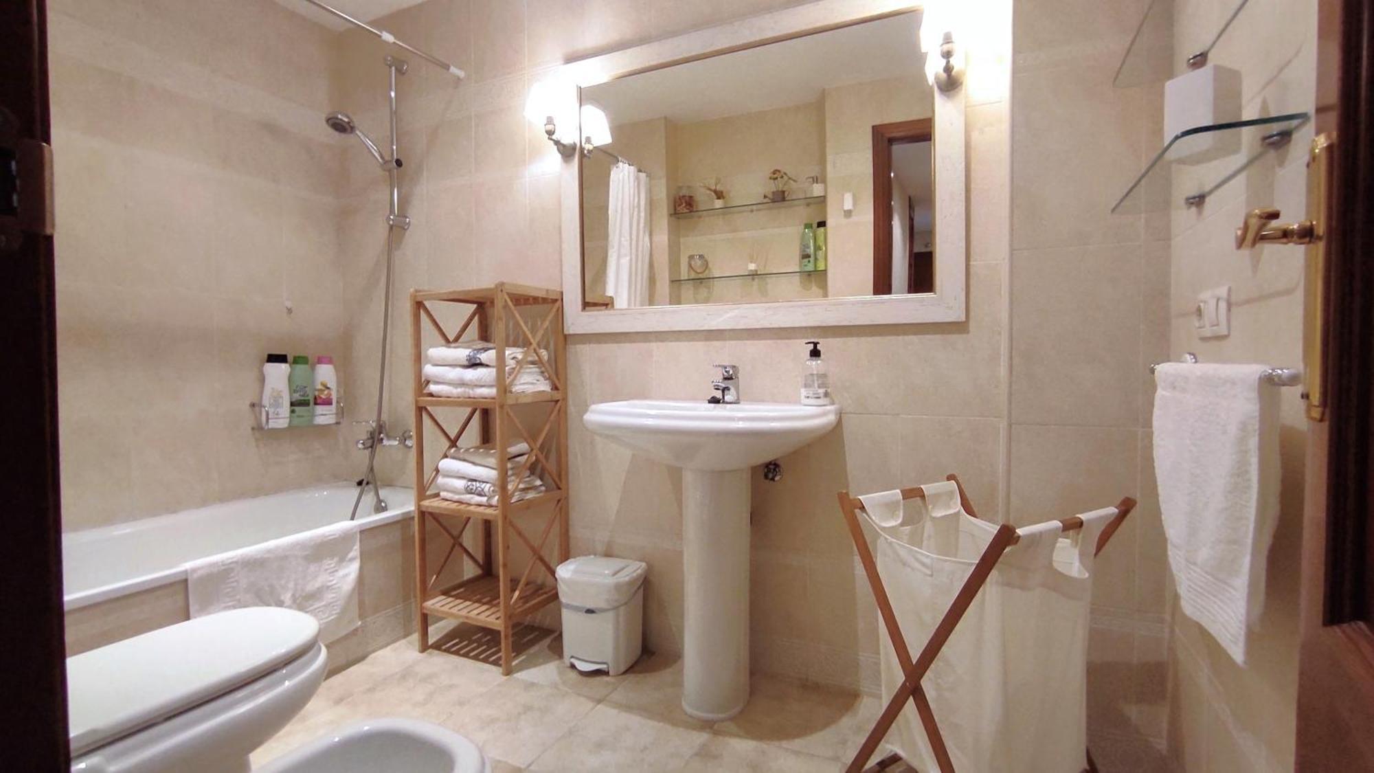 Rias Baixas En Ribeira Piso Centrico Con Parking Y Wifi Daire Dış mekan fotoğraf